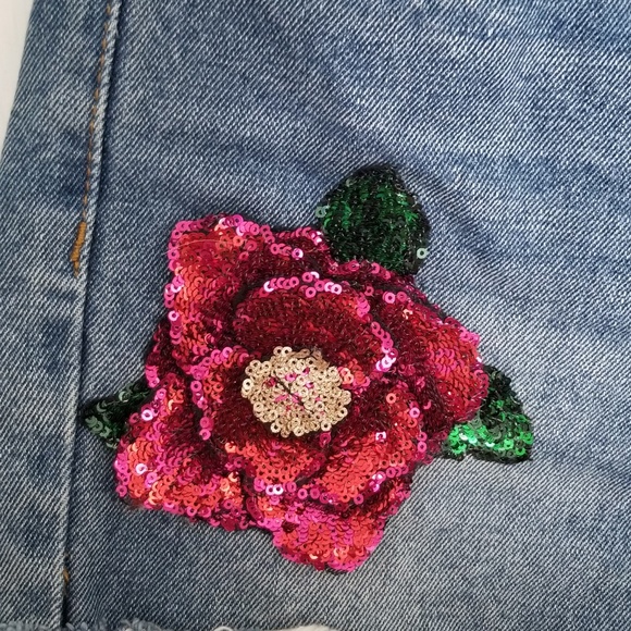 Signature Sequined Denim Mid Rise Short Shorts - Picture 3 of 4